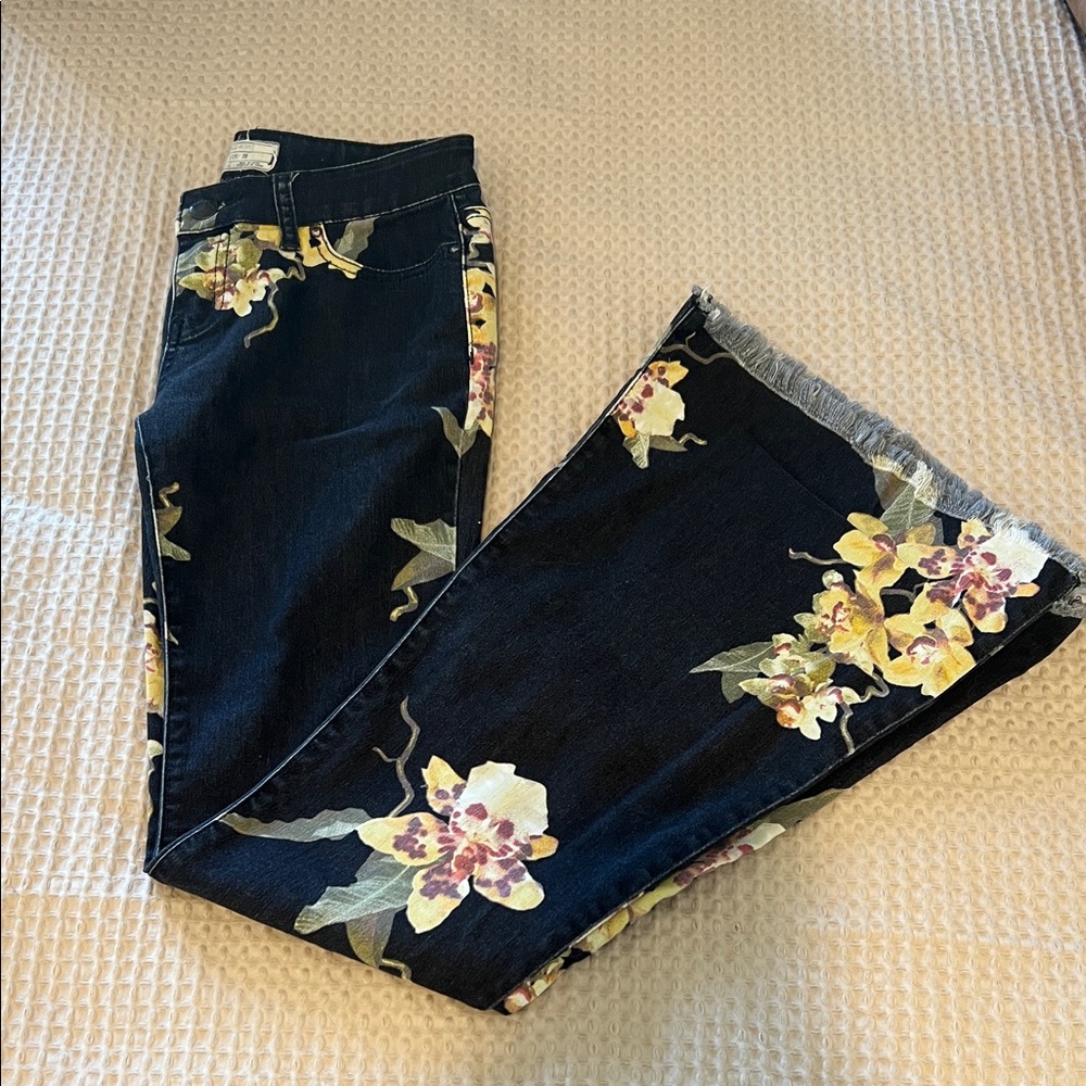 Free People Black Floral Women's Cropped Jeans